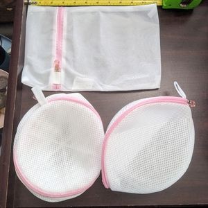 Bra Wash Pods and mesh lingerie bag set